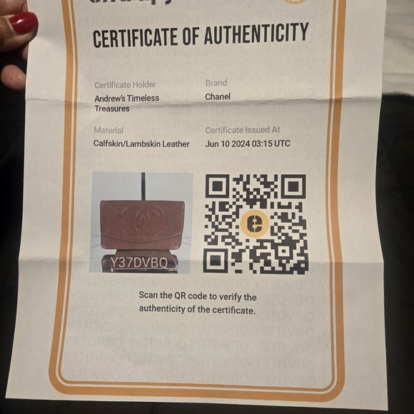 Last Call Chanel "Valentine Special" Vintage CC Dark Red Caviar Lambskin Leather - Picture 13 of 13